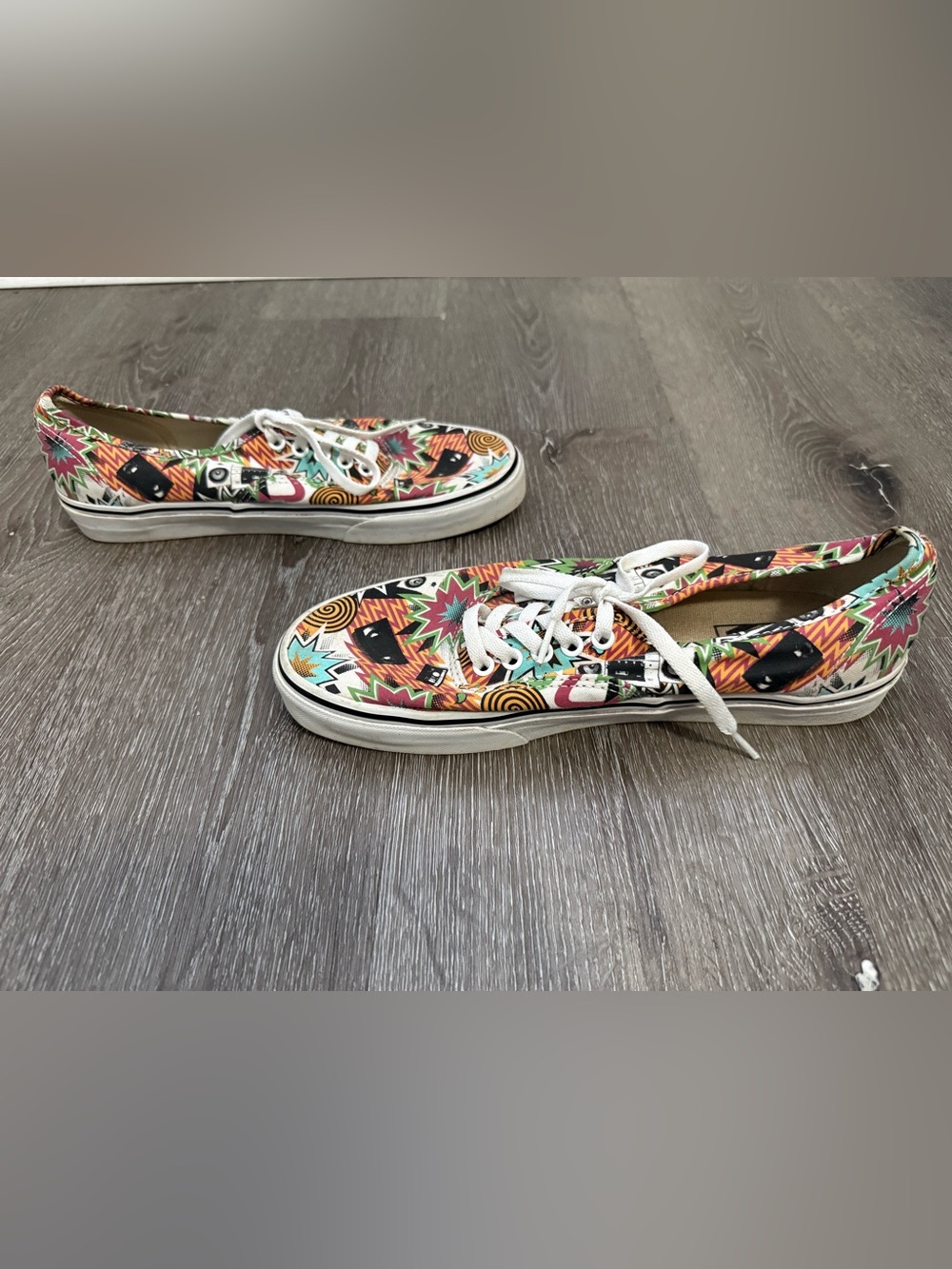 RARE🔥 VANS Authentic Boom Box Mixtape Retro Cassette City Skate Shoes Size 10 - Picture 2 of 8